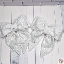 Load image into Gallery viewer, White Parisian Double Bow