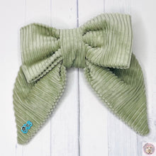 Load image into Gallery viewer, Velvet Parisian Single Bow