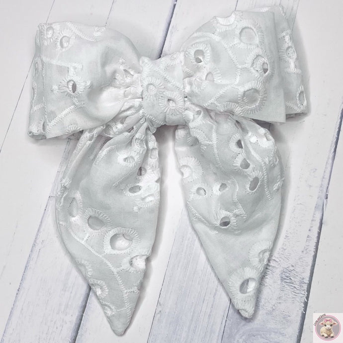 White Parisian Double Bow