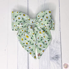Load image into Gallery viewer, Hair Clip Parisian Kids Girls Green Fabric White Daisy gift Birthday 